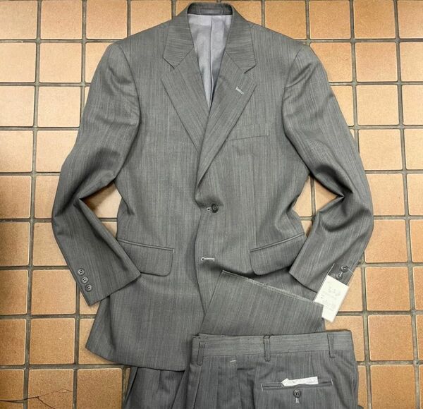 新品 訳あり【サイズA5 M★スペア付きスーツ】シングルスーツ メンズスーツ グレー系 背抜き センターベンツ ヴィンテージスーツ