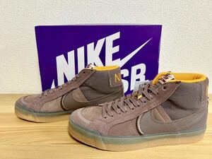 NIKE ナイキ SB ズーム ブレーザー MID プレミアム プラス　27.5㎝ 新品 プラムエクリプス/カムクワット/ガムイエロー SNK1201