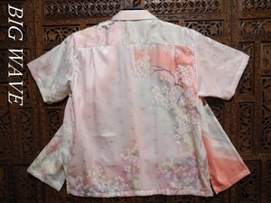 Art hand Auction [BIG WAVE] Chemise Homongi Aloha en pure soie Sakura Blooming M ★ Yuzen peint à la main avec coloration dorée, Modèle, Signature/Motif Japonais Aloha Kimono Aloha ★ Remake de kimono fait main, Manche courte, Chemise Aloha, Taille moyenne