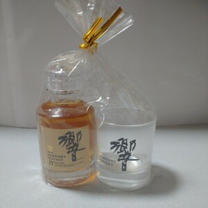  Suntory whisky . Mini bottle SUNTORY capacity 50ml