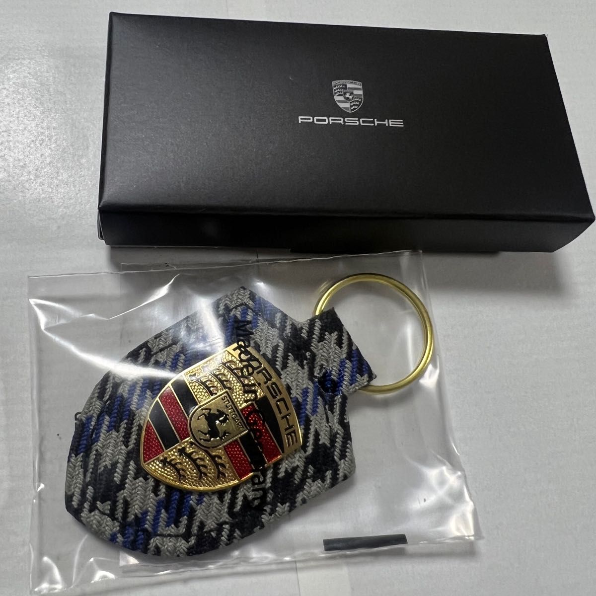 ポルシェ キーホルダー 千鳥格子 ペピタ柄 限定|Yahoo!フリマ(旧PayPayフリマ)