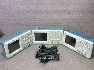 [* утиль 3 шт. комплект ]Tektronix / цифровой осциллограф TDS210 (60MHz 1GS/s) Digital Oscilloscope / No.V030