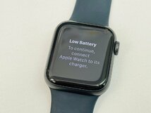 1円スタート アップルウォッチ Apple Watch SE 40ｍｍ GPS 32GB 初期化済 動作〇 充電ケーブル 付属 デジタル 時計 A2351 黒 ブラック_画像2