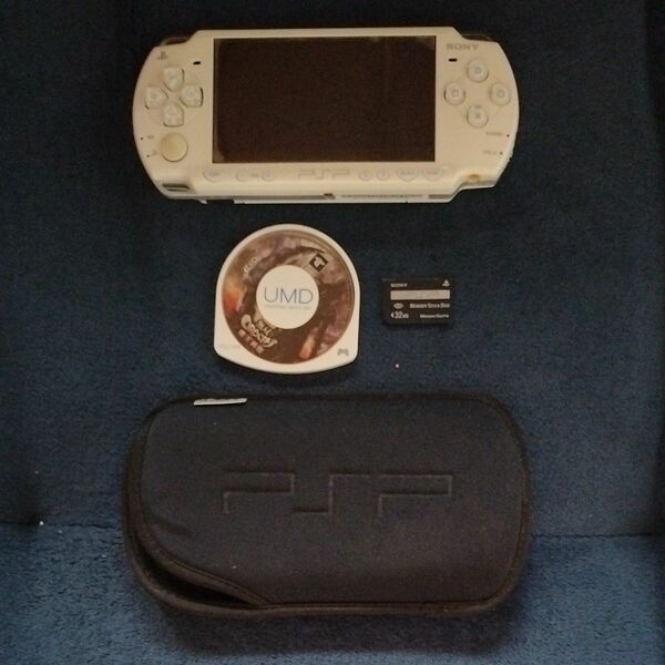 PSP 2000 本体 + おまけ