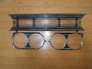 Bluebird510用 Grille・ヘッドLightベゼル set　未使用 New item