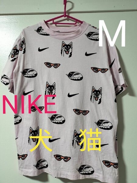 NIKE　総柄　tシャツ 　猫　犬　サングラス　可愛い　ピンク系　レデースM　半袖tシャツ