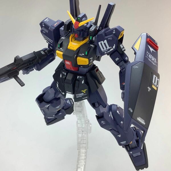 HGUC RX-178 ガンダムMk-Ⅱ【ティターンズ 仕様】　塗装済完成品