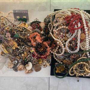 1円から！超大量！ゴールドシルバー血赤珊瑚パールネックレス ブローチ イヤリング アクセサリー ピアス 指輪 などおまとめ！56