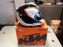 Arai RX−7とKTMのコラボレーションヘルメット_画像2