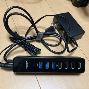 マグネット付きUSB3.0ポート搭載7ポートUSBハブU3H-T706SBK