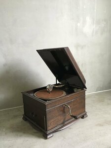  Japan . compilation antique hand winding gramophone wooden record Showa Retro junk old tool old Japanese-style house coffee shop miscellaneous goods shop store furniture interior 1608kezYK