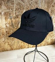 アディダス ADIDASキャップ帽子Free Size_画像1