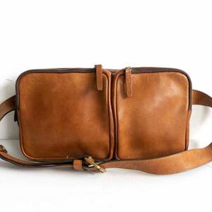 [ long cellar model ] earth shop bag [ vehicle toli Zip body bag ] Brown leather bag 2405329