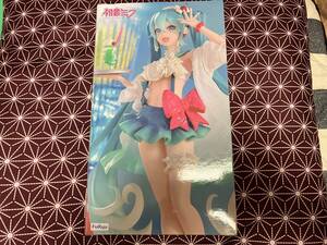 初音ミク クリームソーダ フリュー フィギュア　中古