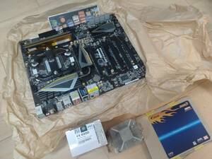 AMD Socket AM3+ マザボ(990FX Extreme9)＋CPU(FX6300)＋メモリ(DDR3)