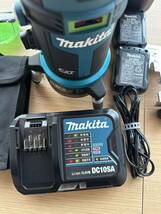 makita マキタ 充電式 屋内/屋外兼用墨出し器 SK506GDN フルライン 追尾 10.8V 受光器 ケース付 グリーンレーザー レーザー墨出し器_画像7