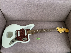 IK107 Squire JAGUAR 全スイッチ、ノブOK 出音OK Fenderソフトケース付き