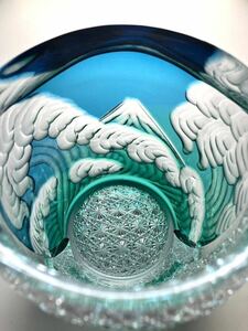  Edo порез ... Британия . произведение [ большой волна . Fuji ] вулканическое стекло 4 сезон - лето . дуть .2 цвет .. crystal стекло традиция прикладное искусство изделия из стекла 