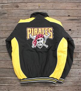 美品 GⅢAPPAREL MLB ピッツバーグ パイレーツ 中綿JKT 黒×黄 表S