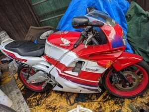 逆輸入 CBR 600