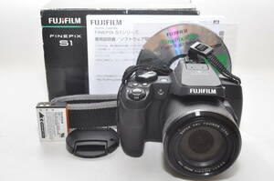 ★極上美品★FUJIFILM 富士フィルム S1 FINEPIX 元箱 #A314