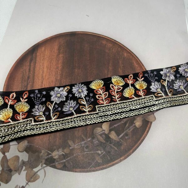 インド刺繍リボン刺繍が可愛いゴージャス50cmまとめ割有り1mハンドメイド