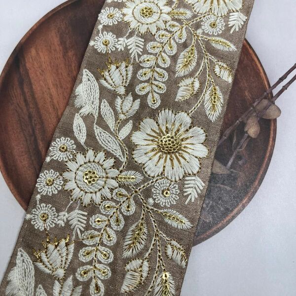 インド刺繍リボンピンクベージュ可愛い刺繍50cmまとめ割有り1mもハンドメイド