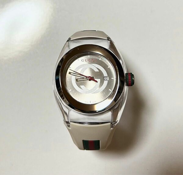 【美品】稼働品　グッチ SYNC シンク　137.3 レディース　腕時計 ホワイト　白　クリア