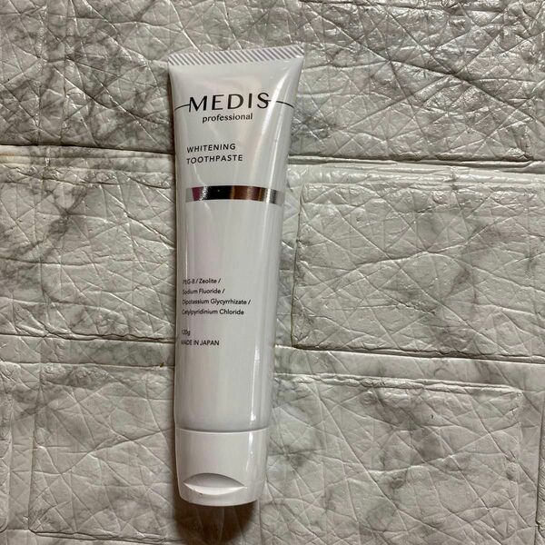 MEDIS ホワイトニング　歯磨き粉