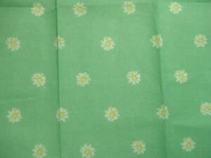 マーガレット柄てぬぐい　グリーン　35×95cm　綿100％　目隠しカーテン、インテリアにも◎　手ぬぐいタオル　てぬぐいハンカチ