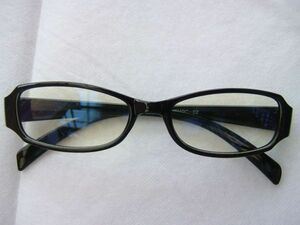 ブルーライトカットメガネ　黒　約40％カット　薄色眼鏡　UV　目を保護するパソコンメガネ　スマホテレビ日常使いにも◎