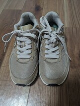 【中古品】New Balance　ニューバランス　880 REV LITE　レディーススニーカー　22.5センチ_画像1