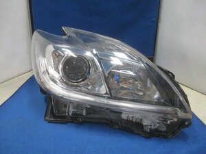 トヨタ　プリウス　ZVW30　後期　右ライト/右ヘッドライト　HID　純正　KOITO　47-52　【モ】　655105