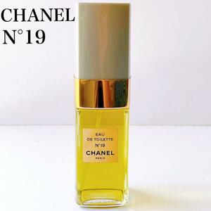 人気　CHANEL N°19 　オードトワレ 　100ml 香水