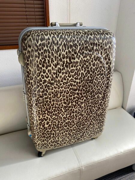 スーツケース キャリーケース キャリケース 旅行用　豹柄　OSHIMA製　