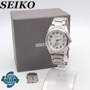 え04161/SEIKO セイコー/電波ソーラー/メンズ腕時計/チタン/数字/文字盤 ホワイト/7B52-0AM0/箱・コマ付