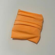 オレンジ　エコバッグ コンパクト　一度使用美品　収納袋一体型　小さく畳める　買い物袋_画像2
