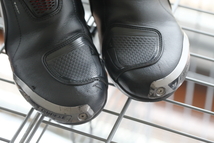 Dainese ダイネーゼ レーシングブーツ TORQUE D1 OUT BOOTS ホワイト サイズ40 26.5cm相当_画像4