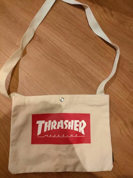 THRASHER ショルダーバッグ