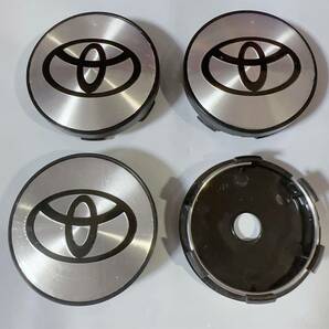 TOYOTA トヨタ　ホイールキャップ 60mm 銀