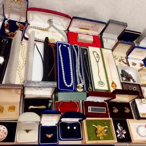 1 jpy box attaching in the case accessory 55 box together necklace / brooch / ring / earrings / natural stone / pearl / tortoise shell /SILVER/ete925 etc. stamp have 