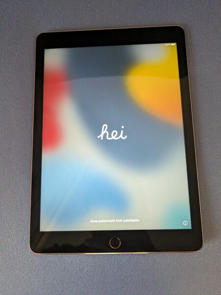 Apple iPad Air 2 Wi-Fiモデル シルバー 16GB A1566