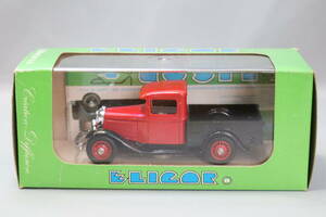 エリゴール 1059 フォード V8 ピックアップ（ELIGOR 1059 Ford V8 Camionnette 1933 Plateau Ridelles）1/43スケール