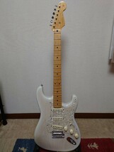 Fender Made in Japan 2019 Limited Collection Stratocaster WHITE BLONDE　_画像2