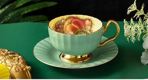 Aynsley エインズレイ　イギリス　ティーカップ　カップ＆ソーサー　洋食器　茶器　果物柄　お祝い　プレゼント　グリーン