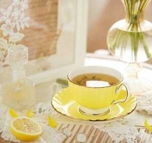 Aynsley エインズレイ　イギリス　ティーカップ　カップ＆ソーサー　洋食器　茶器　雀花柄　お祝い　プレゼント　イエロー