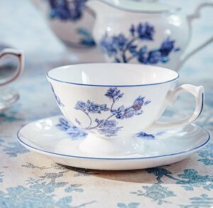 Aynsley エインズレイ　イギリス　洋食器　茶器　ローズ柄　薔薇　ティーカップ＆ソーサー　セット　お祝い　プレゼント