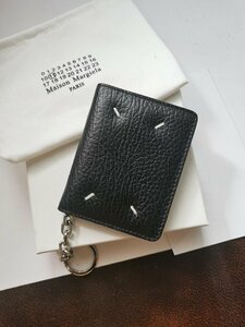送料無料　Maison Margiela マルタンマルジェラ メンズ　ウォレット　財布　カードケース　キーホルダー付き 牛革 レザー 箱付き MM6 4547