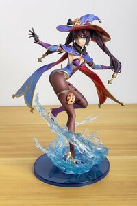 新品　原神　モナ　星天水鏡　フィギュア　PVC製　塗装済み　完成品　箱付き　24cm