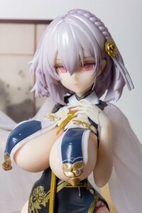 新品　アズールレーン シリアス　塗装済み　 PVC製　完成品　箱付き　14cm